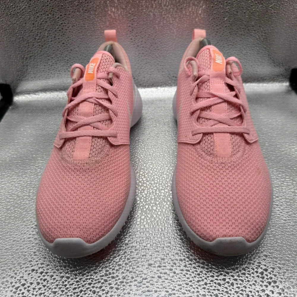 Size 10 Nike Roshe G Golf Shoes Womens Pink Good AA1851-600 Spikeless Mesh
